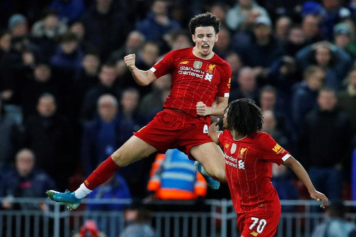 Curtis Jones từng “mất kiên nhẫn” trước khi trở thành người hùng Liverpool