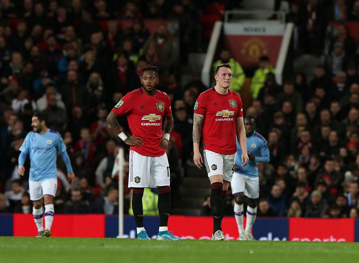 2 trung vệ MU được chấm điểm thấp chưa từng thấy trước Man City
