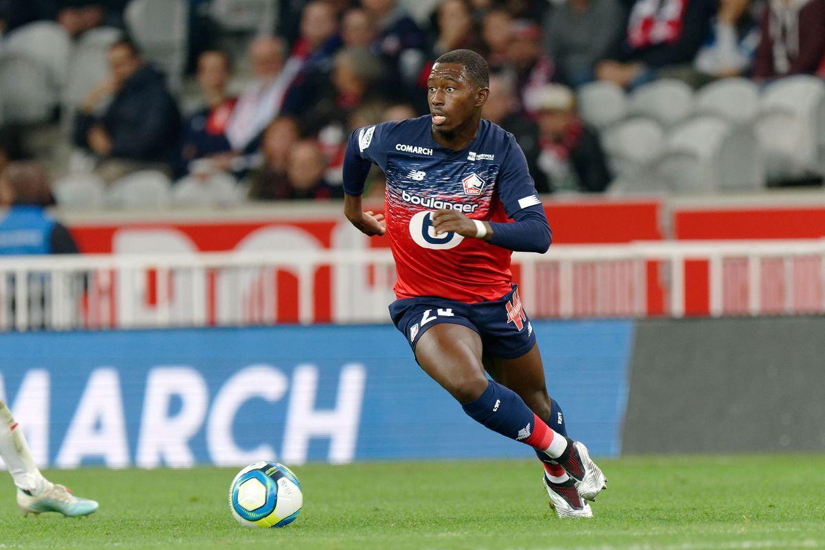 Tại sao MU và Chelsea tranh giành tiền vệ “hàng hot” của Lille?