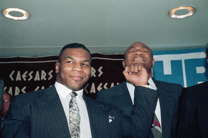 Huyền thoại nặng đòn bậc nhất lịch sử Boxing thừa nhận "sợ" Mike Tyson