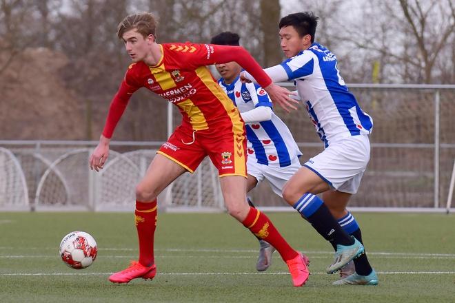 Văn Hậu cùng đồng đội thắng trận thứ 3 liên tiếp tại Reserve League