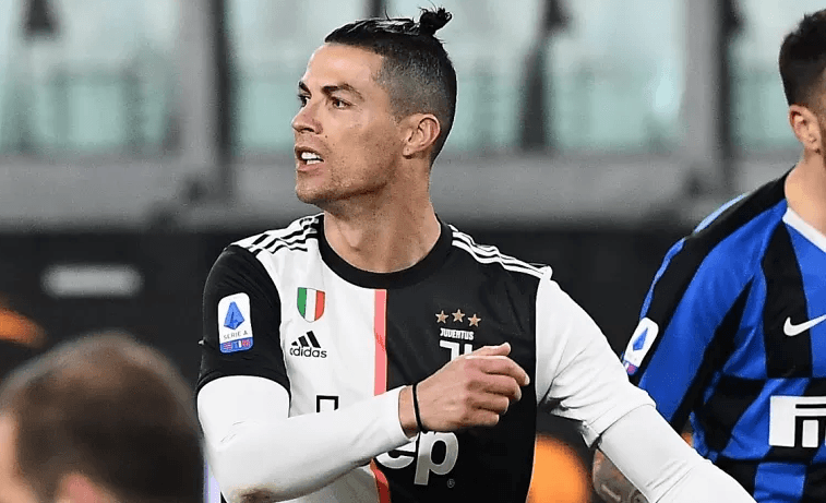 Ronaldo và Juventus có thể phải đá play-off để quyết định chức vô địch Serie A