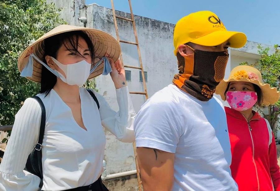 Vợ chồng Công Vinh - Thủy Tiên kêu gọi ủng hộ đồng bào miền Tây bị hạn mặn