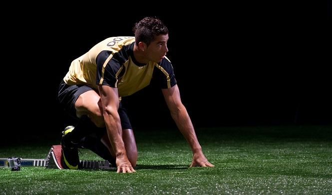 Ronaldo so tài thế nào với VĐV chạy nước rút chuyên nghiệp?