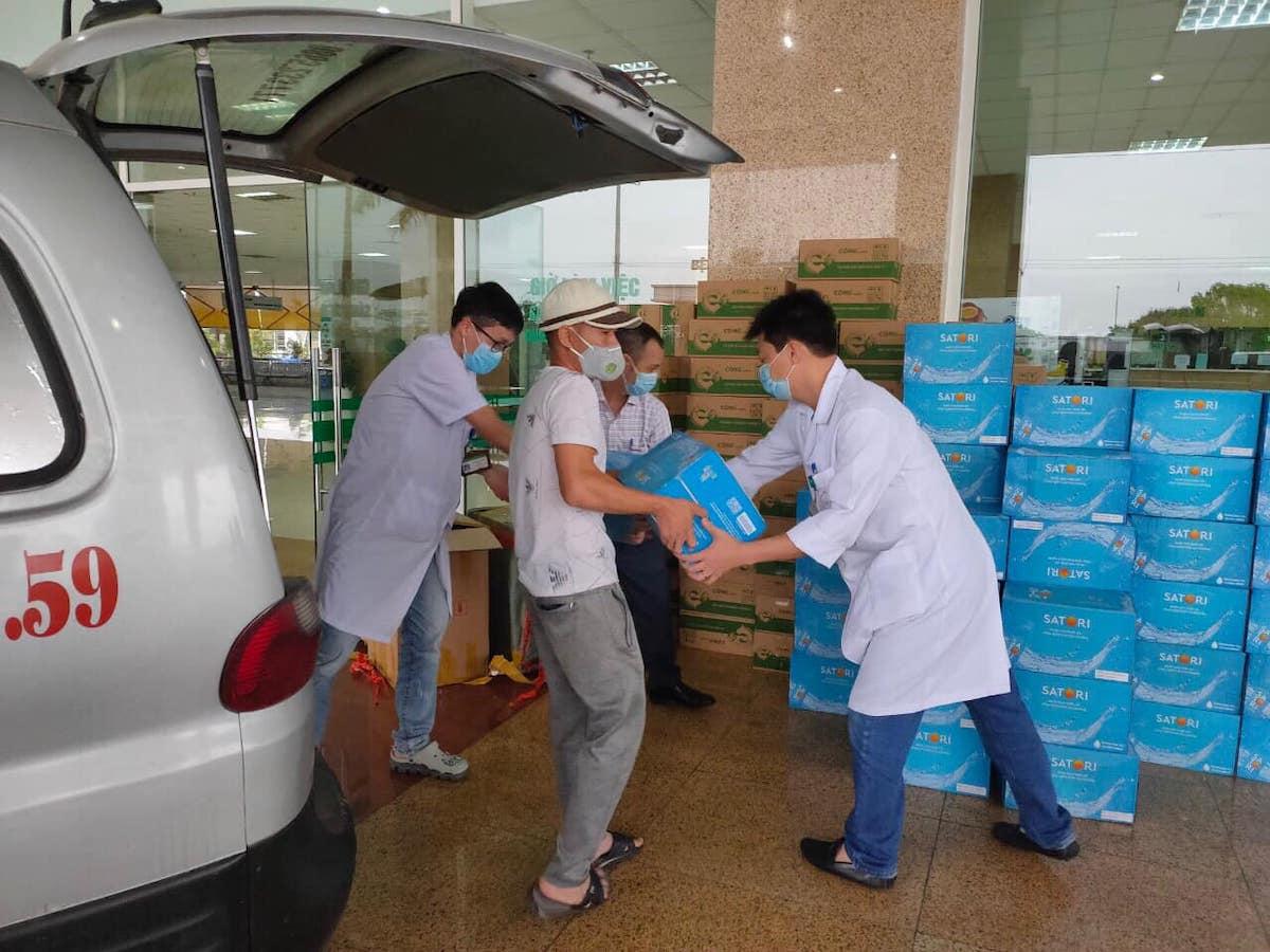 Câu chuyện xúc động về người tài xế chuyển lời "CẢM ƠN" vào tâm dịch COVID-19