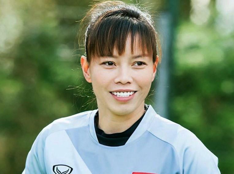 “Găng tay vàng” Đặng Kiều Trinh: Tôi cố gồng trả nợ tiền mặt bằng vì COVID-19