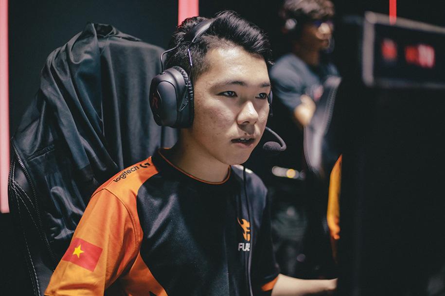 Slayder: Niềm hy vọng của Team Flash tại MSI 2020 là ai?