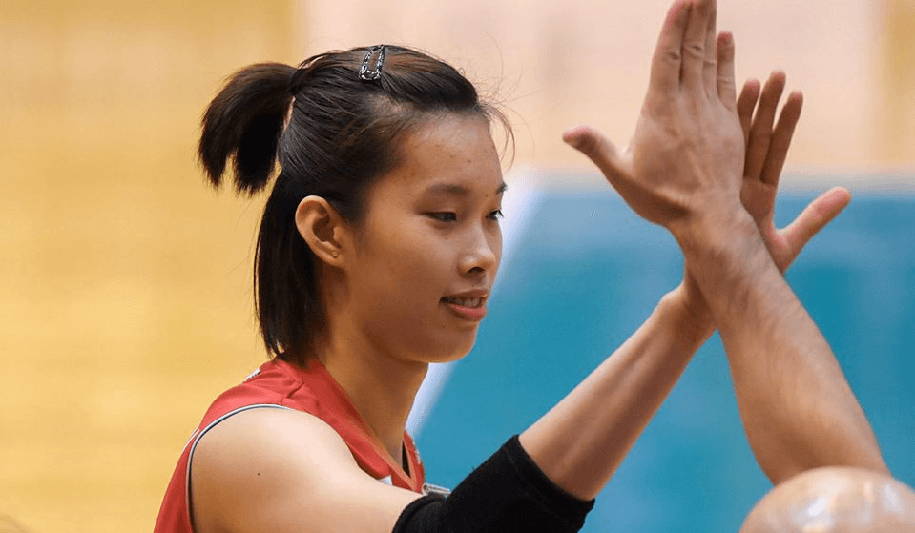 "Khủng long" Thanh Thúy tiếp tục được CLB Nhật Bản trải thảm đỏ mời thi đấu