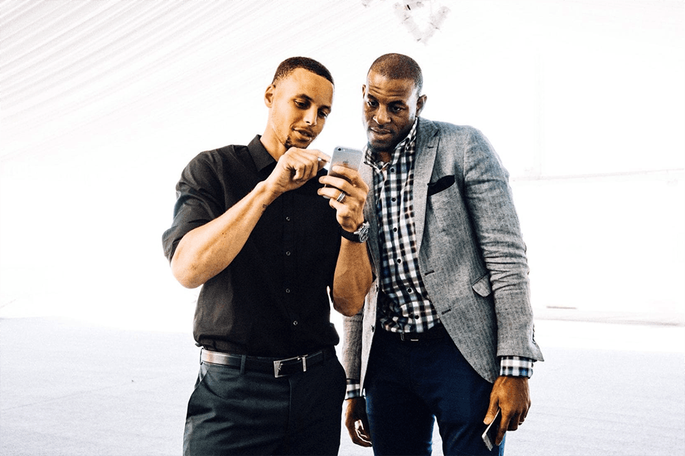 Andre Iguodala bỏ túi số tiền khủng nhờ phần mềm Zoom?