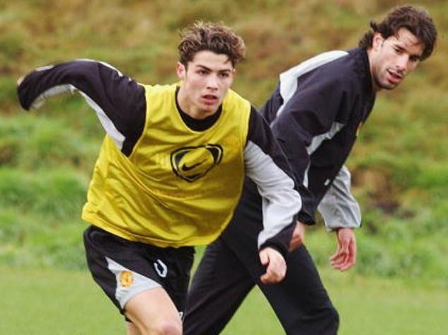 Đồng đội cũ tiết lộ cách Ronaldo chống lại việc bị "bắt nạt" ở MU