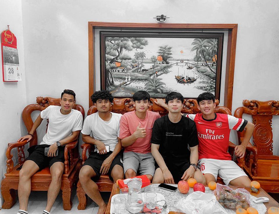 Sao bóng đá Việt ăn chơi, nghỉ lễ như thế nào dịp 30/4 - 1/5?