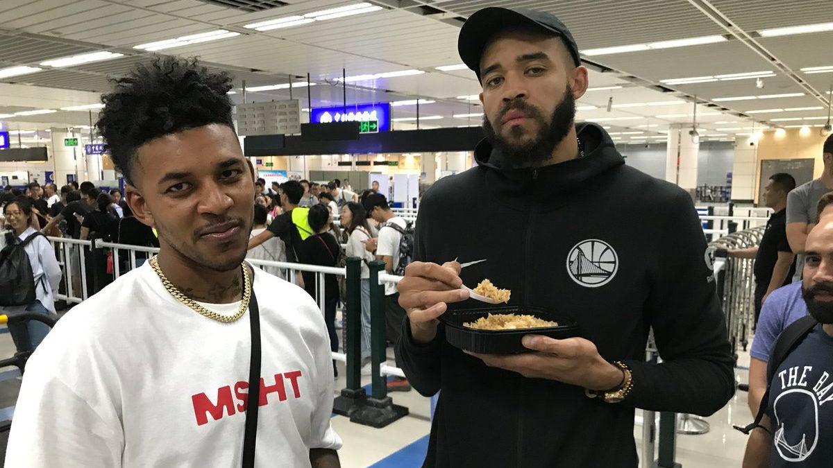 Hai cựu cầu thủ Golden State Warriors suýt đâm xe vào nhau