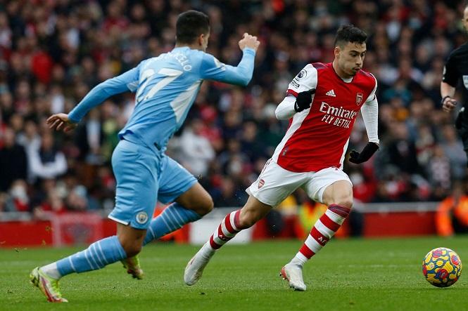 CĐV Arsenal cáo buộc trọng tài ngăn cản bàn thắng của Martinelli
