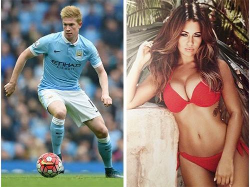 Thiên thần nóng bỏng Holly Peers lại cởi đồ ủng hộ Man City