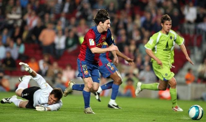 10 bàn thắng đẹp nhất của Messi được Barca bầu chọn