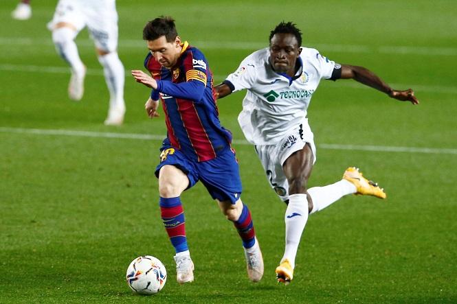 Messi và Barca bỏ lỡ 35 bàn thắng vì… khung gỗ