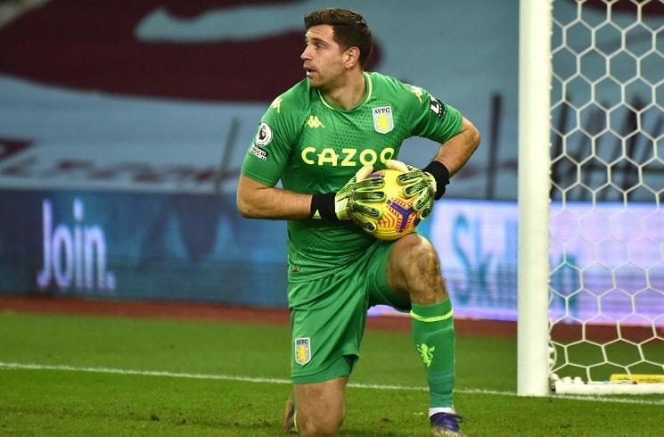 MU tính gây sốc với cựu thủ môn Arsenal để thay De Gea